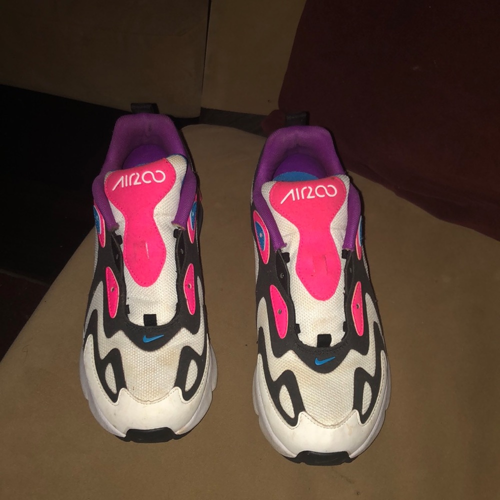 Nike AirMax 200(no laces) size 6y